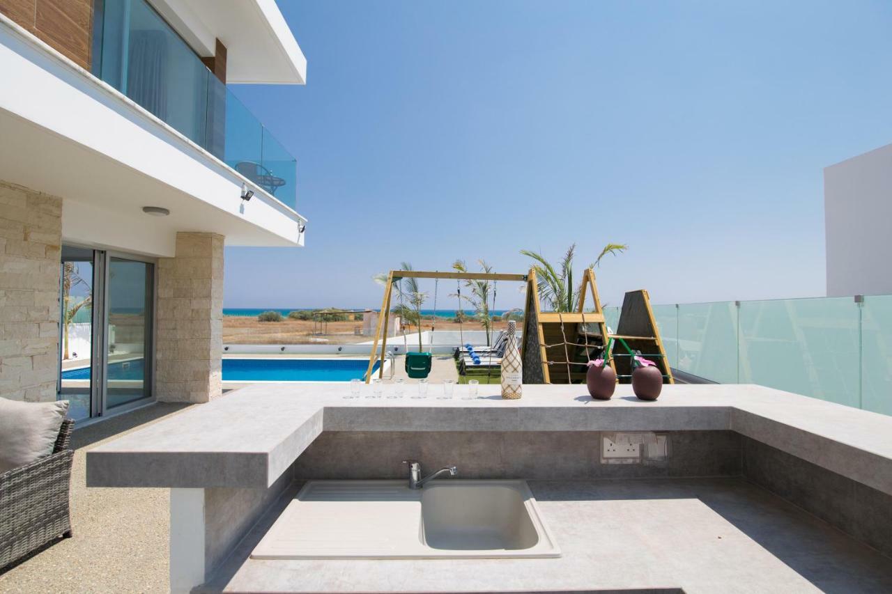 Villa Lynn Boutique Beachfront Agia Napa Exterior foto